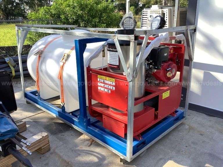 UNUSED BLUE VIPER HEATED PRESSURE WASHER, WATER TANK, 4,000 PSI
