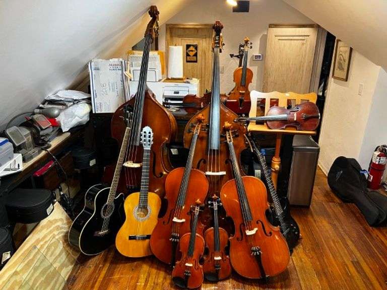 MUSICAL INSTRUMENTS & MORE ABSOLUTE Auctionology LLC