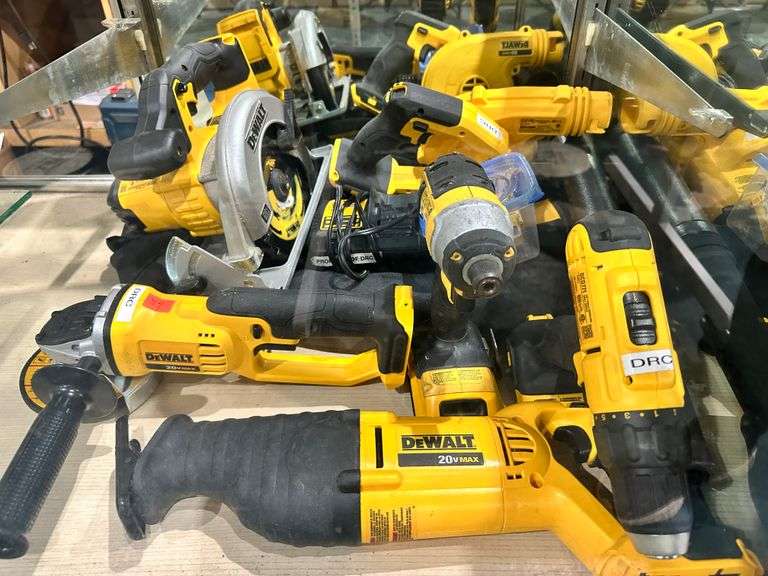 COMPUTERS ELECTRONICS TOOLS TRUCK PARTS PUBLIC AUCTION