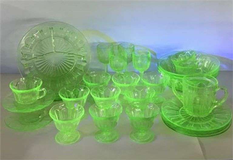 42323 Sunday, Nokomis FL Wine, Antiques, Coins, Glass, Jewelry, Art