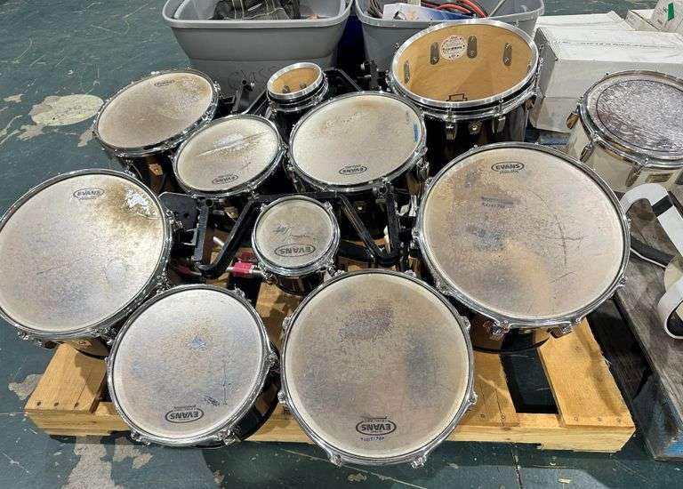GOV'T SURPLUS - TOOLS - ELECTRONICS - MUSICAL INSTRUMENTS