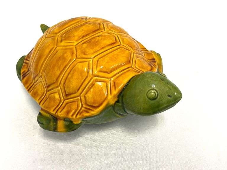 GLAZED CERAMIC TURTLE - Auctionology LLC