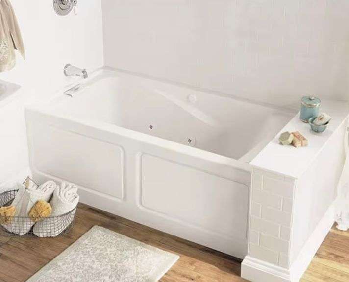 American Standard EverClean 60 in. x 32 in. Whirlpool Bathtub with Left Drain in White - NEW!