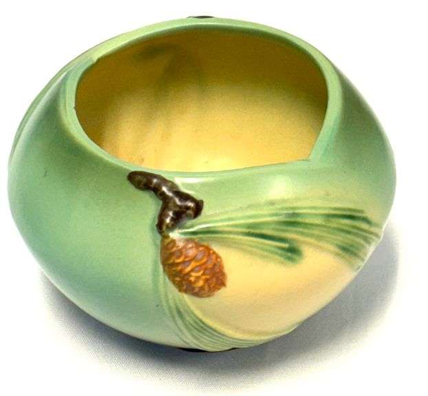 Roseville Pottery Green Pinecone Bowl #441-4