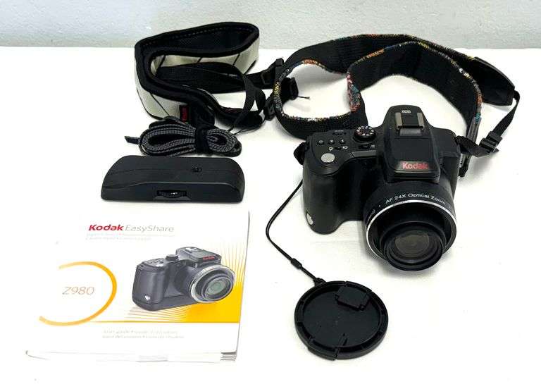 Kodak EasyShare Z980 12.0MP Digital Camera - Black