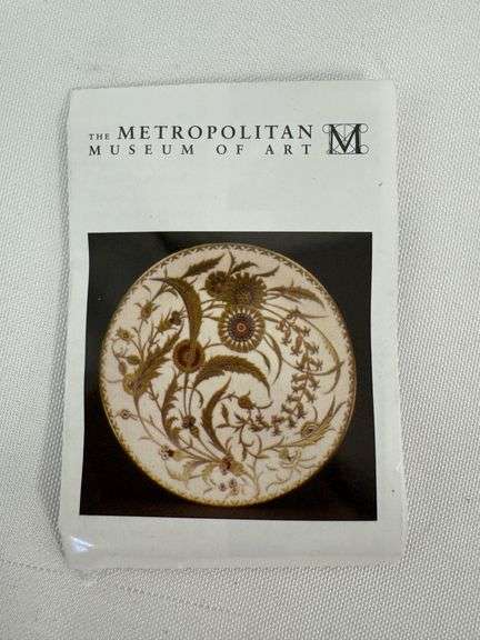 Metropolitan Museum of Art - Commemorative Mens Watch (NEW)