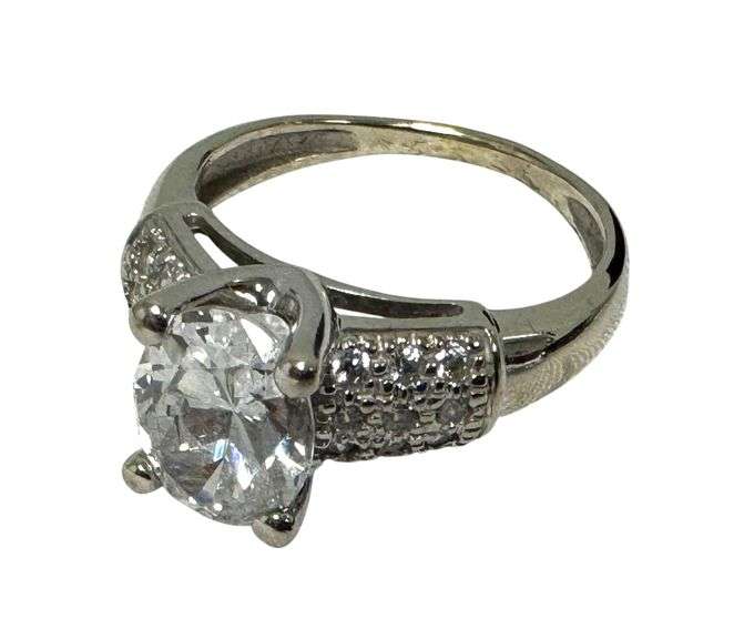 14K White Gold & Diamondique Designer Ring - Size 6