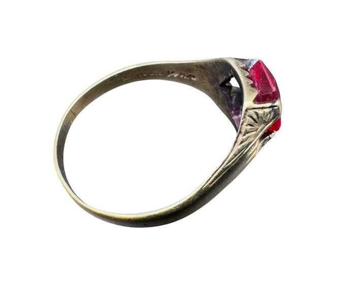 Stamped 14K Gold Men’s Ruby Ring [5.09g]